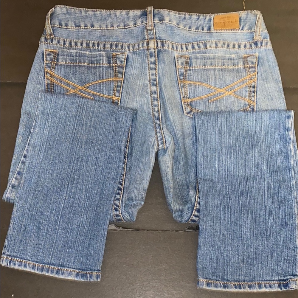 Aeropostale Size 7/8 Blue Straight Leg Jeans with Natural Fading - Picture 6 of 14
